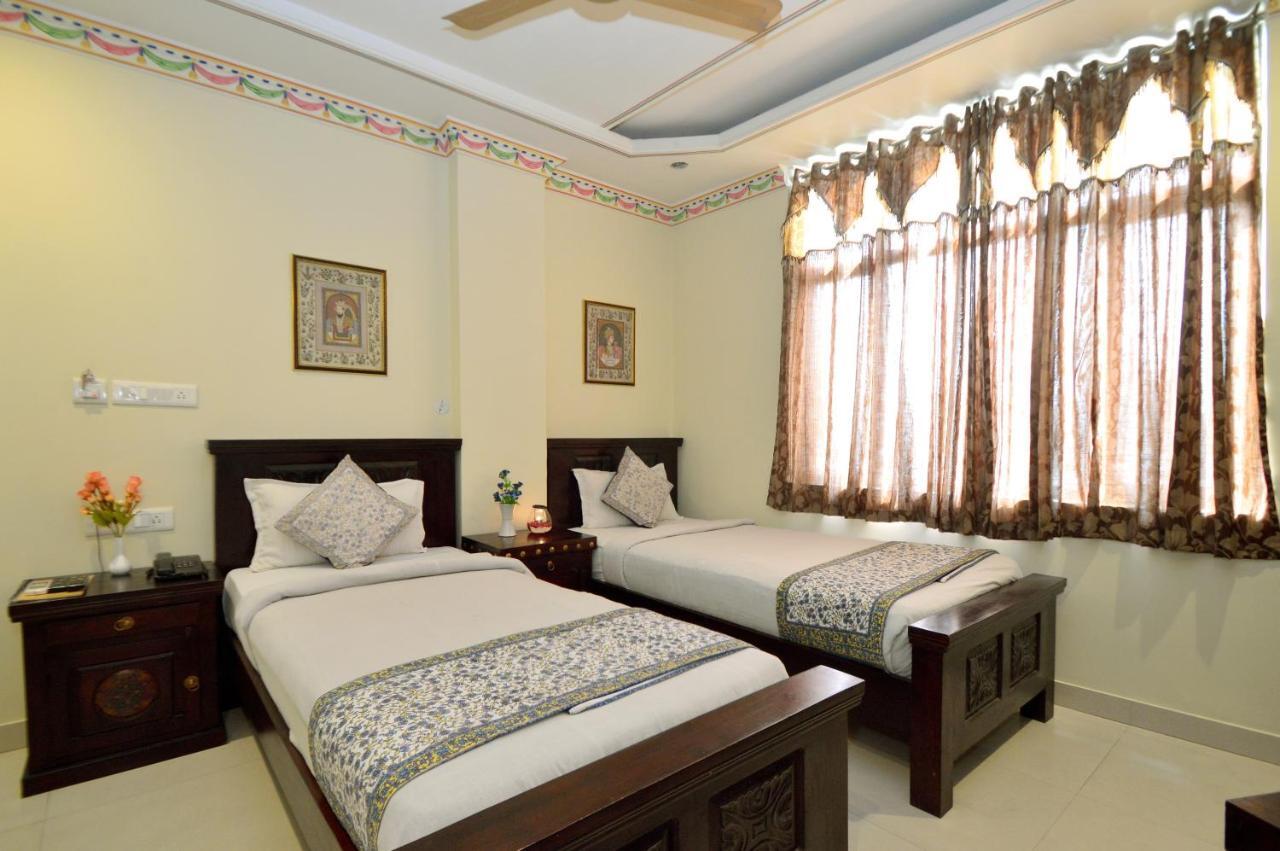 Hotel Surya Garh Джайпур Екстер'єр фото